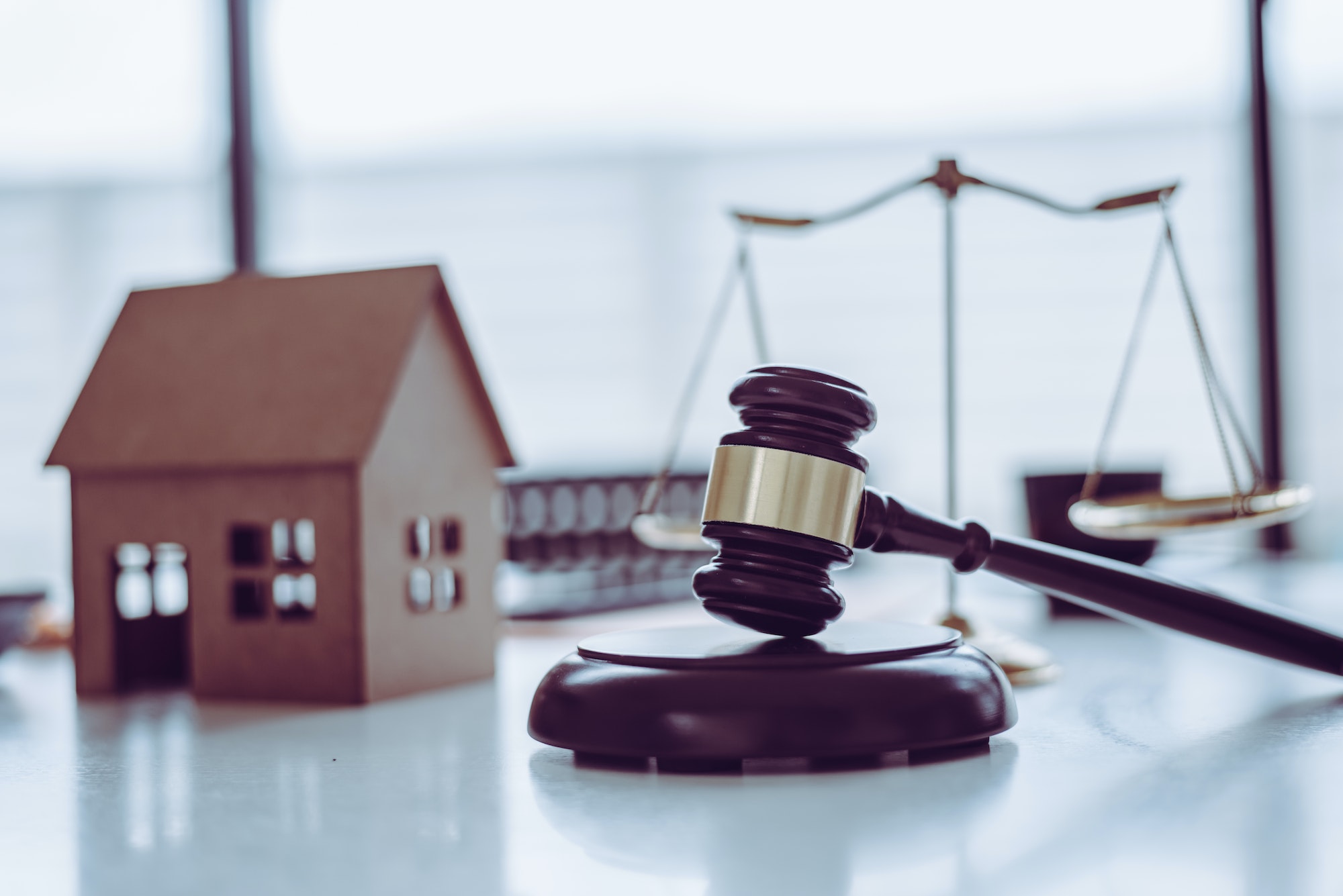 Lo que debes saber sobre la nueva ley de vivienda: límite al alquiler, áreas de alta demanda, responsabilidad de honorarios del arrendador y regulaciones para propietarios de múltiples viviendas